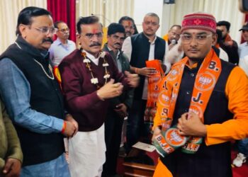 लोकसभा चुनाव की तैयारियो में जुटे विष्णुदत्त, दिग्गज कांग्रेसी के भतीजे को दिलाई भाजपा की सदस्यता