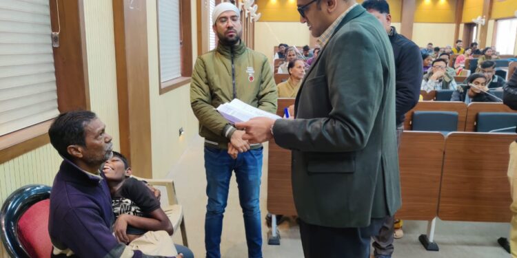 अन्ततः 80 प्रतिशत बहु विकलांग बच्ची मनीषा का हुआ आधार अपडेट  जिला पंचायत के सीईओ श्री गेमावत के निर्देश पर तत्काल हुआ अमल  अब आसानी से मिल सकेगा शासन की योजनाओं का लाभ