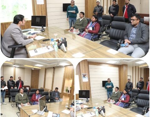 *कलेक्टर ने परिवहन कार्य में तेजी लाने के दिए निर्देश* *धान उपार्जन कार्य की कलेक्टर ने की समीक्षा*