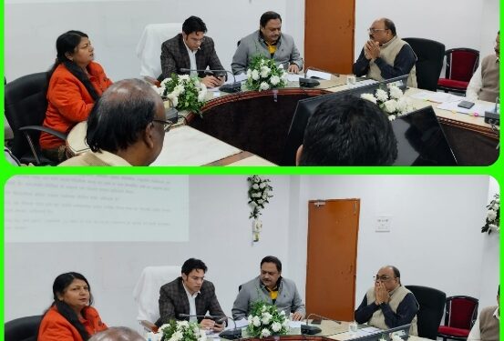नगर निगम क्षेत्र में चार दीनदयाल रसोई होंगी संचालित गरीबों और जरूरतमंदों को पांच रूपये में मिलेगा भोजन विधायक, महापौर और कलेक्टर की मौजूदगी में आयोजित बैठक में हुए कई अहम निर्णय