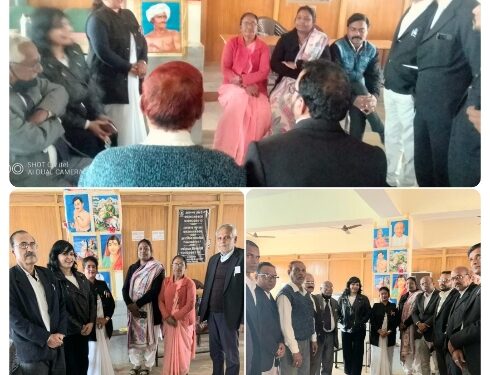 भारत की प्रथम नारी शिक्षिका समाज-सुधारक सावित्रीबाई फुले की जयंती समाजसेवी व अधिवक्ता रेखा अंजू तिवारी द्वारा जिला अधिवक्ता संघ में बडें ही हर्षोल्लास के साथ मिलकर मनाई गई*,,,,,