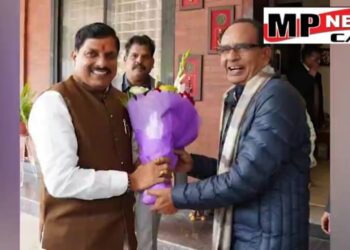 भोपाल  मुख्यमंत्री डॉ मोहन यादव ने पूर्व सीएम शिवराज सिंह चौहान से ‘मामा के घर’ पहुंचकर की मुलाकात, सीएम बोले वह हमारे पूर्व मुख्यमंत्री