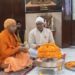 नववर्ष के पहले प्रभात पर सीएम योगी ने किया रुद्राभिषेक. बाबा भोलेनाथ से की प्रदेशवासियों के सुख, समृद्धि की प्रार्थना. VIDEO
