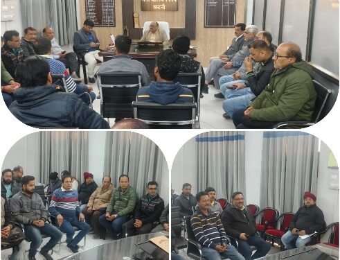 आयुक्त ने कॉलोनाइजर्स बिल्डर्स रहवासी संगठनों की बैठक में विविध धार्मिक आयोजनों की बनायी रूपरेखा अयोध्या में रामलला की प्राण प्रतिष्ठा पर आयुक्त श्री विनोद कुमार शुक्ल ने निगम में बैठक आयोजित की मंदिरों में अनुष्ठान दीप प्रज्जवलन समेत अखंड रामायण पाठ के साथ होगे विविध आयोजन
