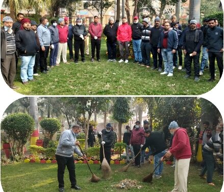 अयोध्या में रामलला की प्राण प्रतिष्ठा पर आयुक्त ने नगर निगम परिसर का किया निरीक्षण आयुक्त ने निगम कार्यालय परिसर कक्षों में स्वच्छता व प्रकाश के निर्देश