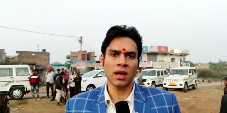 *कलेक्टर अवि प्रसाद ने किया विकासखण्ड विजयराघवगढ़ के मतदान केंद्र सिनगौड़ी का निरीक्षण*  मतदाता सूची के संक्षिप्त पुनरीक्षण कार्य का लिया जायजा VIDEO