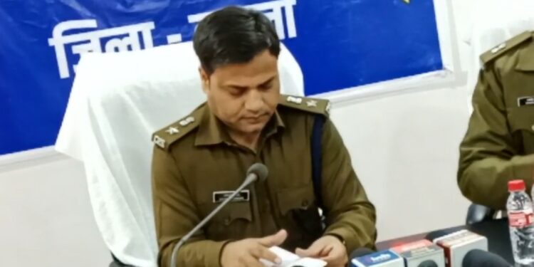 कटनी में पत्नी ने प्रेमी एवं मुँहबोले भाई के साथ मिलकर की थी पति की हत्या।तीन आरोपी गिरफ्तार, बदेरा से ससुराल निकले युवक की मिली थी लाश