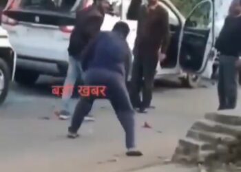 बांधवगढ के SDM अमित सिंहपर दो युवकों ने मारपीट का लगाया आरोप। देखे वायरल वीडियो