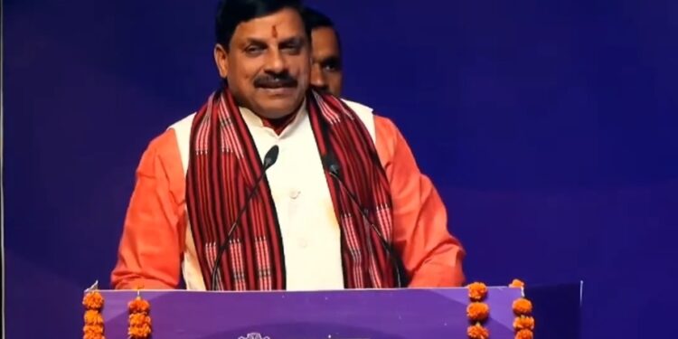 भारत में 29 खनिज ब्लॉकों की नीलामी कर मध्यप्रदेश ने देश में प्रथम स्थान प्राप्त कर हम सभी को गौरवान्वित किया है। इस उपलब्धि के लिए मैं सभी प्रदेशवासियों को हार्दिक बधाई देता हूं एवं खान मंत्रालय का अभिनंदन करता हूं। CM