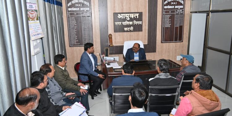 आजादी के अमृत महोत्सव पर विविध सांस्कृतिक कार्यक्रमों का आयोजन  आयुक्त श्री विनोद कुमार शुक्ल ने अधिकारियों को सौंपी जिम्मेदारी