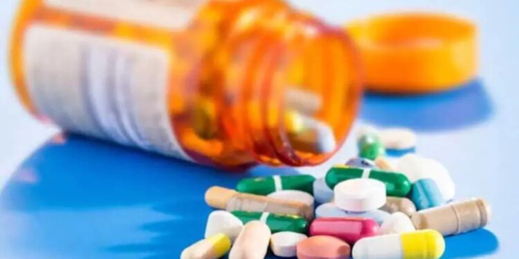 एंटीबायोटिक्स पर नए नियम, अब आसान नहीं होगा बिना डॉक्टर के पर्चे के दवा लेना