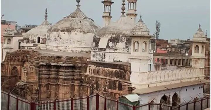 हिन्दू पक्ष ने SC से की नई मांग ज्ञानवापी के वजूखाने का कराएं सर्वे..