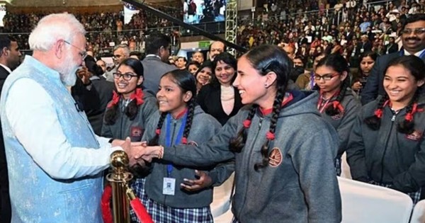 परीक्षा पे चर्चा 2024 : कॉम्पिटिशन, फिजिकल एक्सरसाइज और सोशल मीडिया… PM मोदी ने बच्चों को इन विषयों पर दिए टिप्स