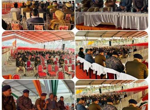 *उपमहानिरीक्षक कानपुर रेंज, कानपुर श्री जोगेन्द्र कुमार, जिलाधिकारी कन्नौज, शुभ्रांत शुक्ल एवं पुलिस अधीक्षक कन्नौज, अमित कुमार आनंद द्वारा संयुक्त रुप से मा0 मुख्यमंत्री, उत्तर प्रदेश के जनपद भ्रमण कार्यक्रम के सम्बन्ध में की गयी ब्रीफिंग-*