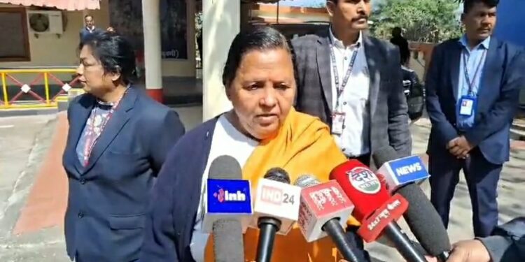 हरदा ब्लाट मामले में उमाभारती ने जताई आतंकवादी कनेक्शन की आशंका,उन्होंने कहा कि, हरदा हमेशा से रहा है सिमी का गढ़,एक अवैध स्थान पर विस्फोटक सामग्री का होना और बनना जांच का विषय है. देखे VIDEO