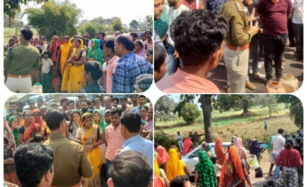तामिया तहसीलदार व थाना प्रभारी विजय सिंह ठाकुर ने ग्रामीणों को दी समझाइश*  *अधिकारियों की समझाइश के बाद ग्रामीणों ने चक्का जाम हटाया*