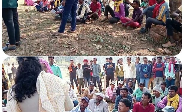 लोक सुनवाई से पहले ग्रामीणों ने किया विरोध प्रदर्शन,नहीं खुलने देगे खदान।