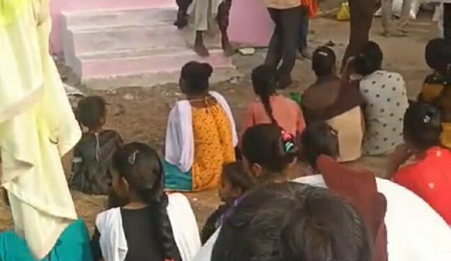 *विजयराघवगढ़ जनपद पंचायत के अंतर्गत ग्राम चोरी में 1लाख 50 हजार की लागत से बनाया गया रंग मंच*