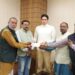 कलेक्टर अविप्रसाद की पहल पर कुपोषण मुक्त कटनी हेतु उठे हांथ कलेक्टर श्री प्रसाद को भेंट किया 91 हजार रूपये का चैक