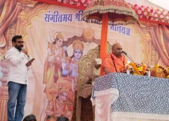 *डोंगरगढ-ग्राम पुरैना में श्रीराम कथा के समापन पर उमड़ा आस्था का सैलाब*