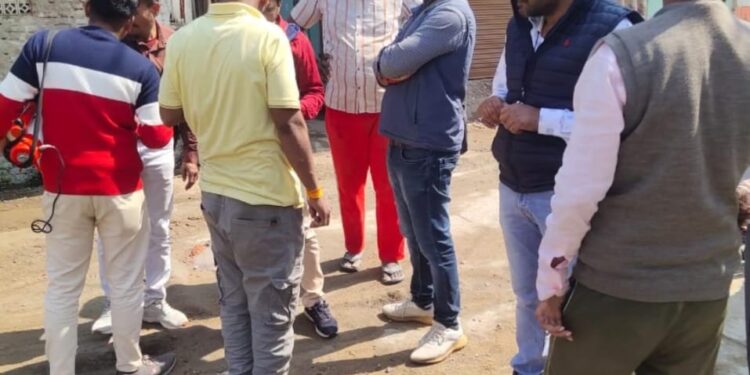 सीएमओ के निर्देशन में नगर पालिका ने अब संपत्तिकर और जलकर वसूली के लिए चलाया अभियान,12 अवैध नल कनेक्शन काटे,नलों की जॉच शुरु.!