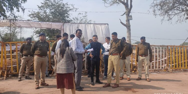 *कलेक्टर श्री सिंह ने बैरागढ़ के दुर्घटना स्थल का निरीक्षण किया*