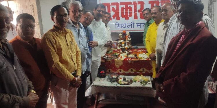 बसंत पंचमी पर पत्रकार संघ ने किया माँ सरस्वती का पूजन – अर्चन