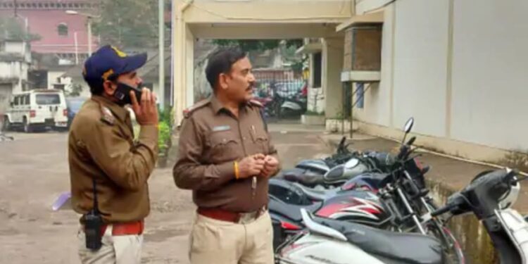 4 लाख 74 हजार रूपये में 12 क्विंटल चायपत्ती की डील, भेजी केवल 2 क्ंिवटल