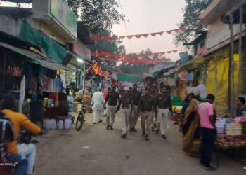 पुलिस विभाग द्वारा बाजार क्षेत्र का भम्रण किया गया