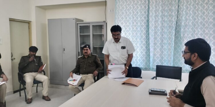 संवेदनशील मतदान केन्द्रो के लिए थाना प्रभारियो की बैठक संपन्न