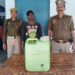 थाना तालग्राम जनपद कन्नौज थाना तालग्राम पुलिस द्वारा 01 नफर अभियुक्त को मय 20 लीटर कच्ची शराब नाजायज सहित गिरफ्तार किया गया।*