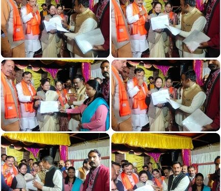 नगरीय विकास एवं आवास राज्य मंत्री ने किया अधिकार अभिलेखों का वितरण जिले भर में देखा और सुना गया प्रधानमंत्री का संबोधन