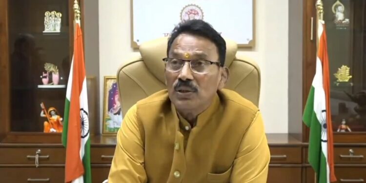 मध्यप्रदेश कैबिनेट की बैठक में यह निर्णय लिया गया है कि कुलपति अब कुलगुरू कहलाएंगे। VIDEO