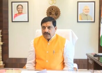 हरदा में पटाखा फैक्ट्री में हुई घटना दु:खद है। घटना की जांच के लिए कमेटी का गठन किया गयाबाबा महाकाल से सभी घायलों के शीघ्र स्वास्थ्य लाभ की कामना करता हूं : CM