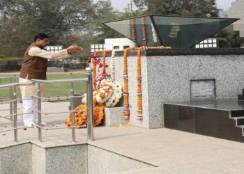 मुख्यमंत्री डॉ. यादव ने पुलवामा हमले की बरसी पर श्रद्धांजलि अर्पित की