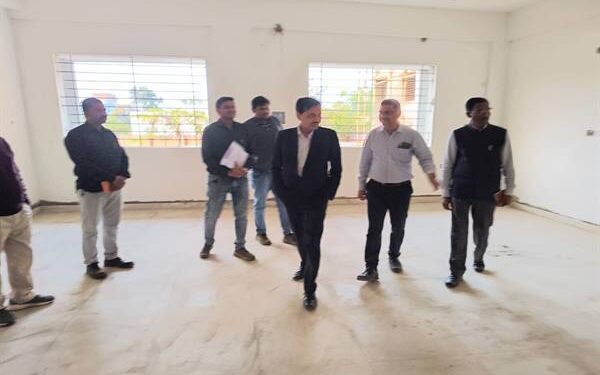 नवागत कलेक्टर श्री सिंह ने किया जिले के हर्रई में निर्माणाधीन सी.एम.राइज स्कूल का आकस्मिक निरीक्षण छिन्दवाडा : गुरूवार,