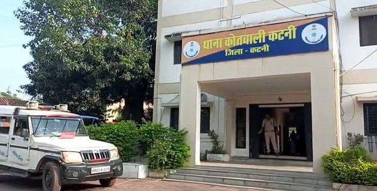 *थाना कोतवाली कटनी पुलिस द्वारा दहेज हत्या के आरोपी पति सास व देवरानी को कायमी के चंद घण्टो में ही किया गया गिरफ्तार*