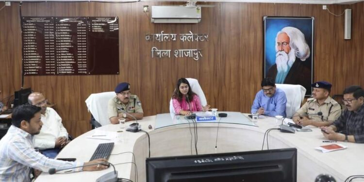 सभी शासकीय सेवक आदर्श आचरण संहिता के निर्देशों का पालन करे- कलेक्टर सुश्री बाफना