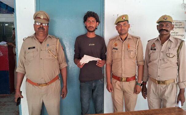 *थाना तालग्राम पुलिस द्वारा एक अदद देशी तमन्चा 315 बोर व 01 अदद जिन्दा कारतूस 315 बोर सहित 01 नफर अभियुक्त को गिरफ्तार किया गया*