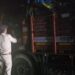 *थाना कुठला पुलिस ने आचार संहिता के दौरान साडियो से भरा ट्रक पकड़ा* *76 लाख रुपये की साडिया की जप्त*