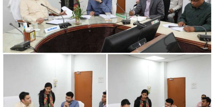 कलेक्टर अवि प्रसाद की अध्यक्षता में जिला स्तरीय वन अधिकार समिति की बैठक संपन्न