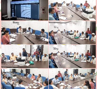 *लोकसभा निर्वाचन के लिए ईव्हीएम – व्हीव्हीपीएटी का प्रथम रेंडमाईजेशन संपन्न*  *मशीनों के व्यवस्थितिकरण का कार्य भी आज से शुरू*