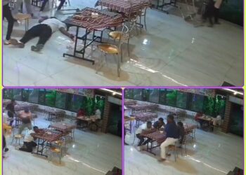 अति भयावह  होटल में एक युवक की बेरहमी सै हत्या कर दी गई, पूरी वारदात सीसीटीवी फुटेज में रिकॉर्ड हो गई.