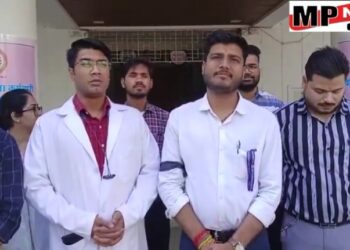 भोपाल MP में जूनियर डॉक्टर्स की हड़ताल के बाद सरकार ने बढ़ाया स्टायपेंड देखिऐ VIDEO