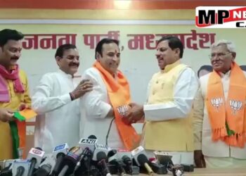 भोपाल कांग्रेस के साथ बीएसपी को दिया भाजपा ने झटका, 2 पूर्व विधायक और 1 पूर्व सांसद हुए BJP में शामिल