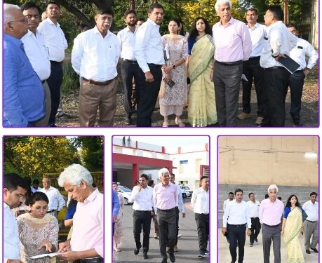 मतदान सामग्री वितरण की सभी आवश्‍यक तैयारियां पूर्ण कर ली जायें – जिला निर्वाचन अधिकारी श्री सक्‍सेना