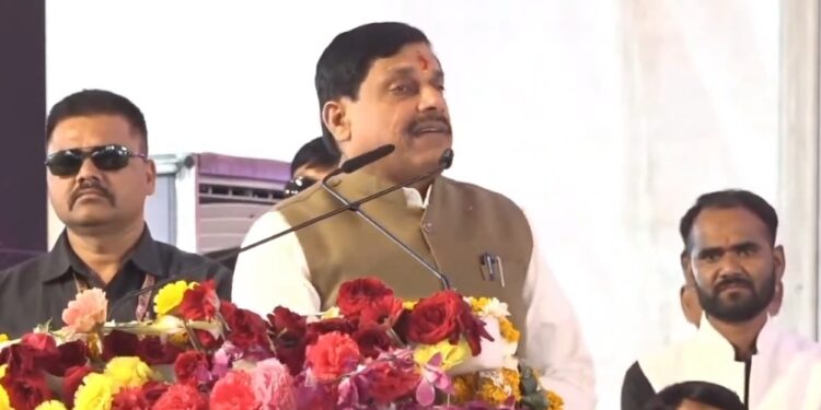 मैं आपको आश्वस्त करता हूं कि मध्‍यप्रदेश सरकार जागेश्वरी देवी, बिजासन माता एवं अन्‍य देवस्‍थानों में नए निर्माण कार्य कर उन्हें अलौकिक बनाने का कार्य करेगी : CM