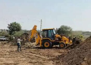 बिग ब्रेकिंग न्यूज़   शासन ग्राम सुभाष नगर पर बड़ी कार्यवाही..!