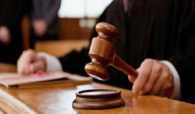 उपेक्षापूर्वक विद्युत करेंट से मृत्यु कारित करने वाले अभियुक्त को 6 माह का कारावास