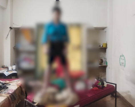 भोपाल चिरायु मेडिकल कॉलेज में पढ़ रही MBBS फर्स्ट ईयर की छात्रा ने फांसी लगाकर खुदकुशी की, गर्ल्स हॉस्टल के रूम नंबर 14 में पंखे से लटकी मिली लाश,